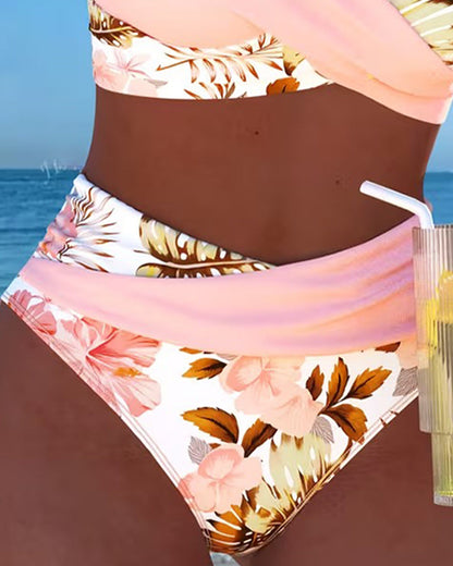 Bikini mit kontrastierendem Blumenprint und Schlitz