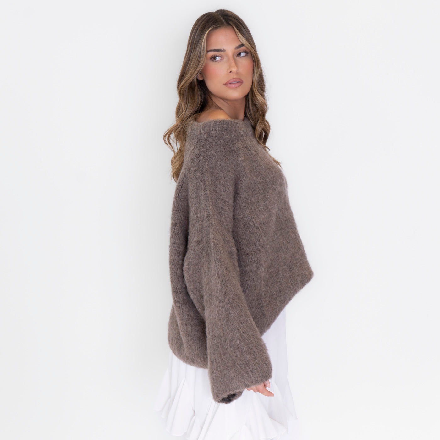 Ultrasoftes Strickteil mit schulterfreiem Schnitt