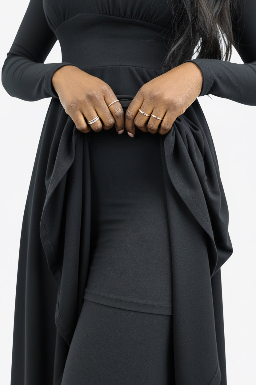 Schwarzes Skort-Kleid