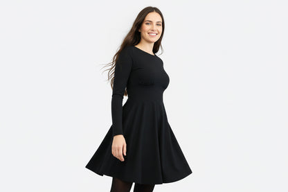Schwarzes Skort-Kleid