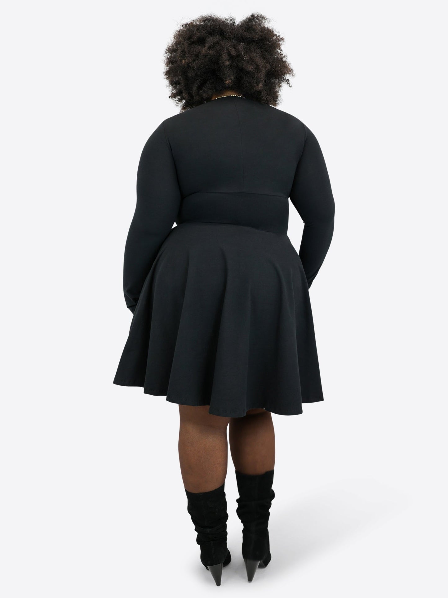 Schwarzes Skort-Kleid
