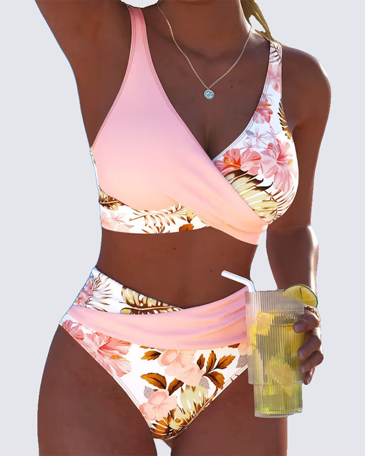 Bikini met contrasterende bloemenprint en split - remove_bg